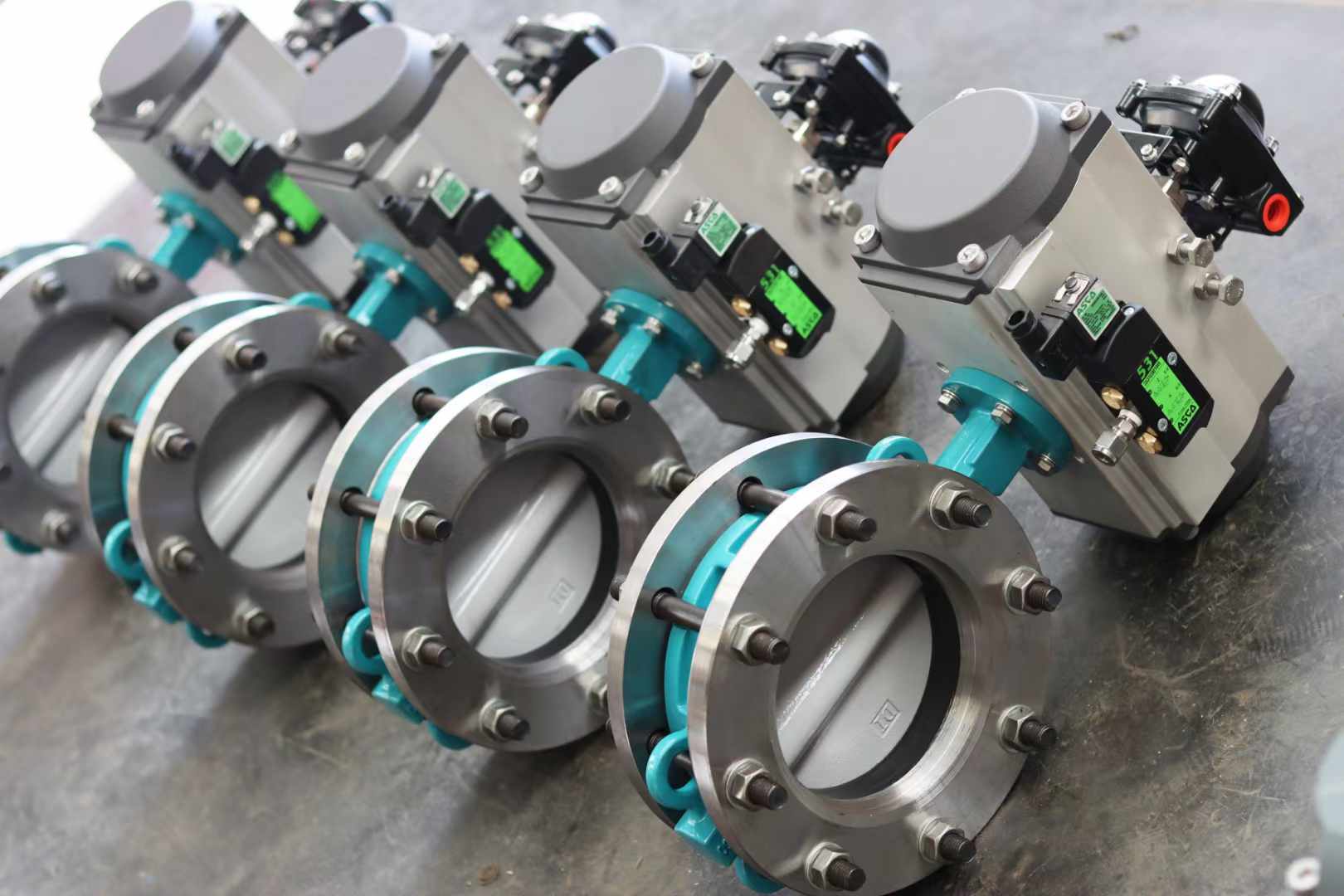 �c(di��n)���´��ڴ��_��D